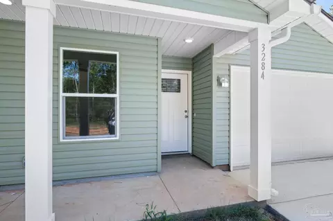 Exterior - 3284 Damon Dr, Milton, FL 32583 photo 4 of 7