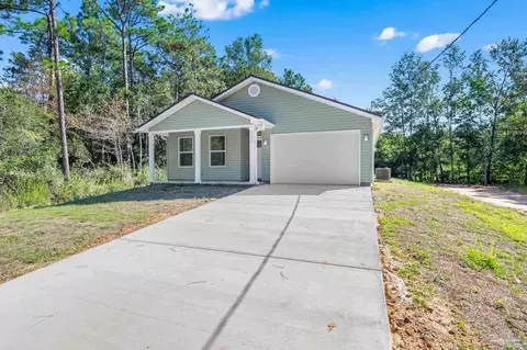 Exterior - 3284 Damon Dr, Milton, FL 32583 photo 2 of 7