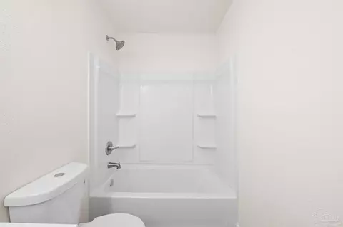 Bath - 3284 Damon Dr, Milton, FL 32583 photo 2 of 4