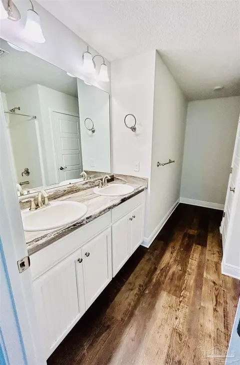 613 Halcyon Cir #4A, Pensacola, FL 32506