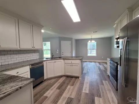 Undisclosed, Milton, FL 32583 photo 6