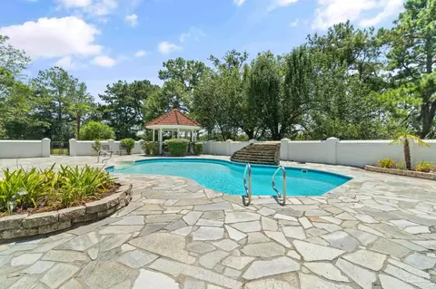 Exterior - 5475 Oakmont Dr, Pace, FL 32571 photo 3 of 8