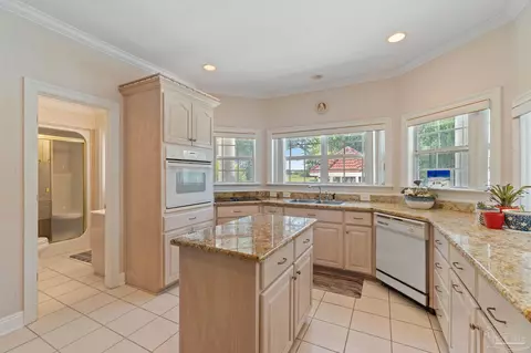 Kitchen - 5475 Oakmont Dr, Pace, FL 32571 photo 3 of 4