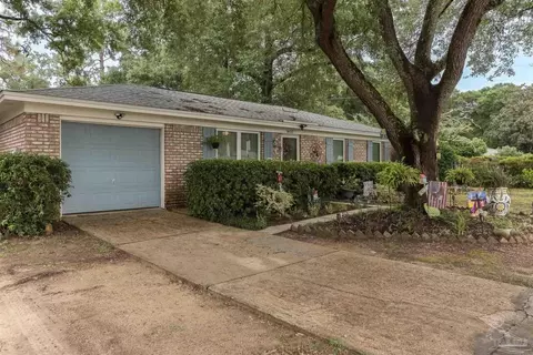 1632 Fairchild, Pensacola, FL 32504