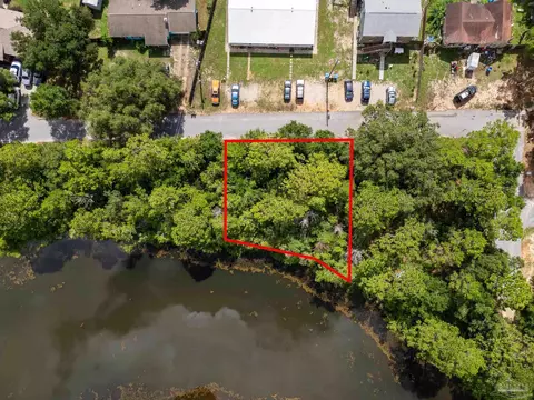 00 Gable Lake Rd, Navarre, FL 32566