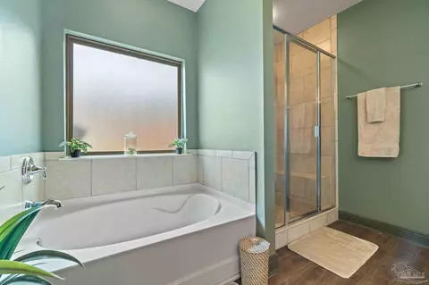 Bath - 5866 W Cambridge Way, Pace, FL 32571 photo 3 of 6