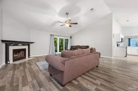 542 Northern Dancer, Crestview, FL 32539 photo 5