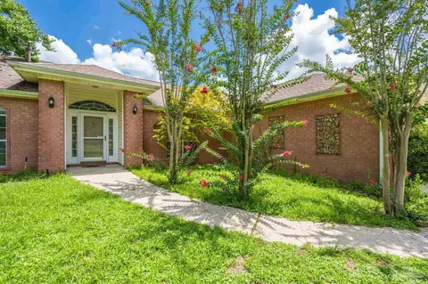 542 Northern Dancer, Crestview, FL 32539 photo 2
