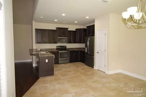 5811 Rustic Ridge Cir, Milton, FL 32570 photo 11
