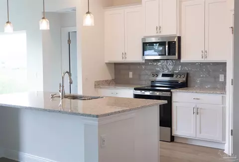 Kitchen - 7818 Marion Way, Pace, FL 32571 photo 3 of 4