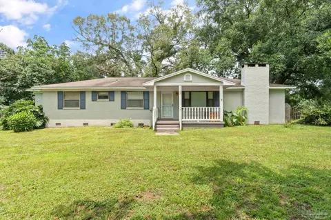 1732 Quiet Oak Ln, Pensacola, FL 32526