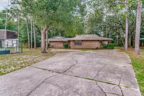 1376 A B Pinnacle Dr, Pensacola, FL 32504