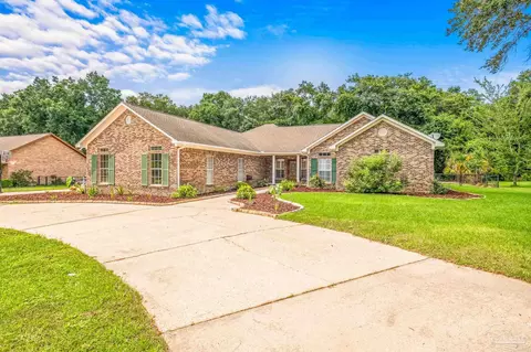 5704 Nicklaus Ln, Milton, FL 32570