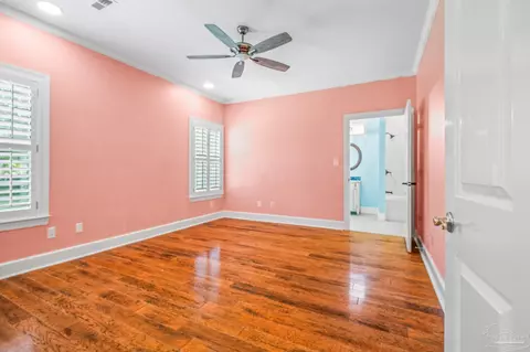 Bedroom - 5704 Nicklaus Ln, Milton, FL 32570 photo 4 of 5