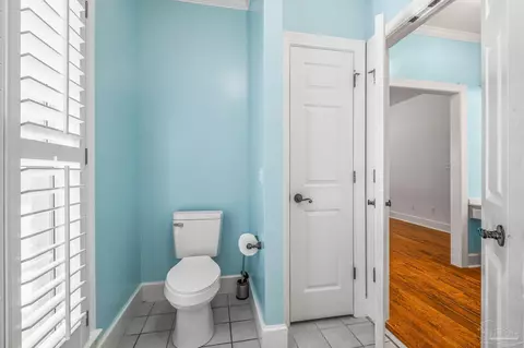Bath - 5704 Nicklaus Ln, Milton, FL 32570 photo 6 of 8