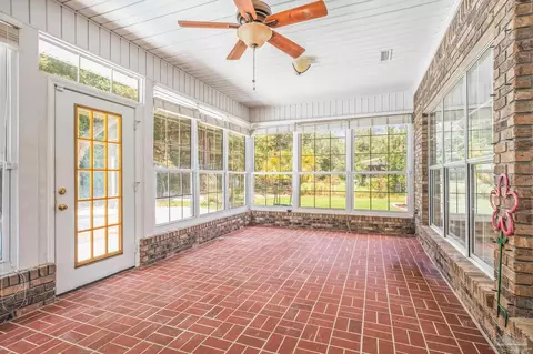 Exterior - 5704 Nicklaus Ln, Milton, FL 32570 photo 7 of 8