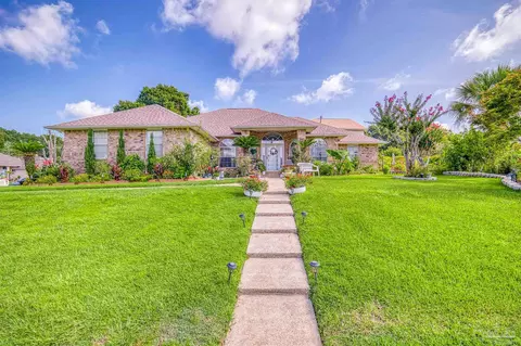 2077 Downing Dr, Pensacola, FL 32505