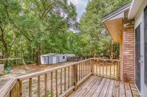 Exterior - 105 Hope Dr, Crestview, FL 32536 photo 5 of 9