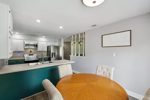 Dining - 105 Hope Dr, Crestview, FL 32536 photo 2 of 2