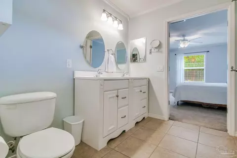 Bath - 4878 Hilarita Cir, Pace, FL 32571 photo 1 of 5