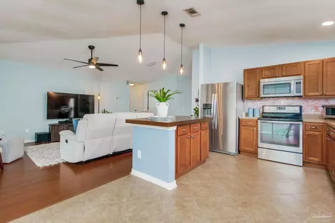 Kitchen - 4878 Hilarita Cir, Pace, FL 32571 photo 3 of 3