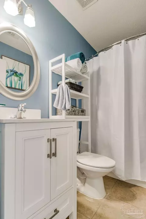 Bath - 4878 Hilarita Cir, Pace, FL 32571 photo 4 of 5