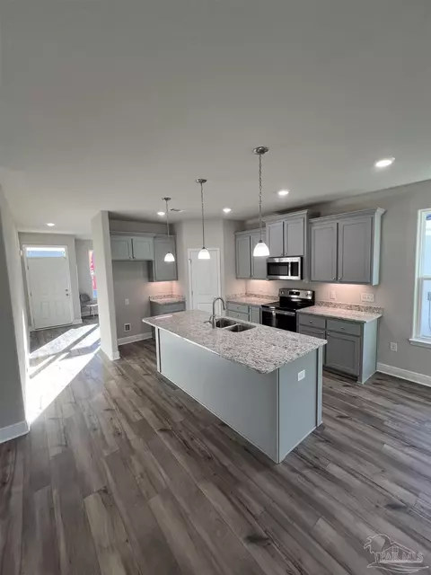 5393 Parkside Dr, Pace, FL 32571 photo 3