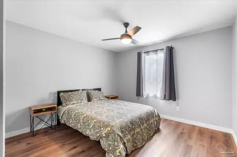 Bedroom - 5337 Casper Cir, Milton, FL 32570 photo 3 of 3
