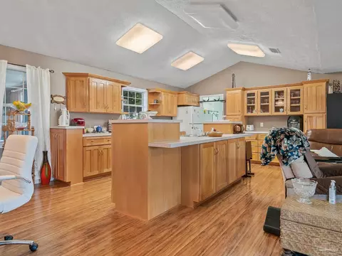 Kitchen - 23281 NW Black Bottom Rd, Altha, FL 32421 photo 4 of 7