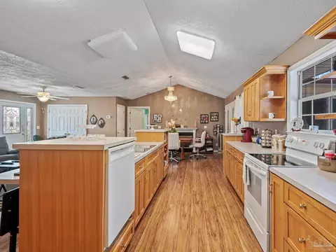 Kitchen - 23281 NW Black Bottom Rd, Altha, FL 32421 photo 6 of 7