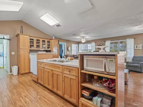 Kitchen - 23281 NW Black Bottom Rd, Altha, FL 32421 photo 3 of 7