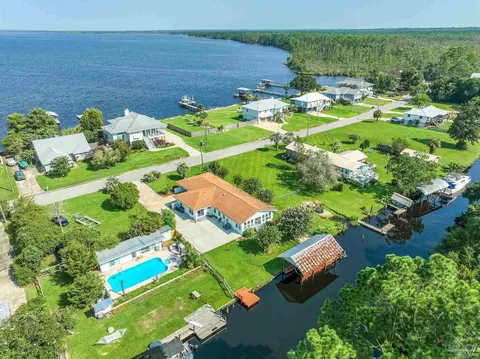 1320 La Paz St, Pensacola, FL 32506