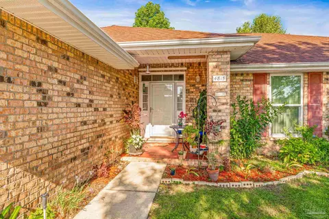 4815 La Casa Cir, Pace, FL 32571