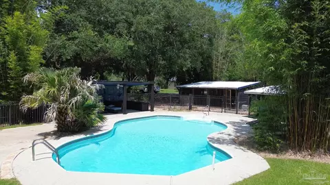 3375 Robinson Point Rd, Milton, FL 32583 photo 6
