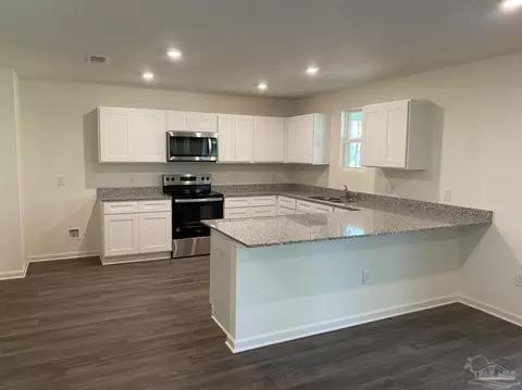 Kitchen - 9159 Three Hollow Rd, Jay, FL 32565 photo 1 of 1