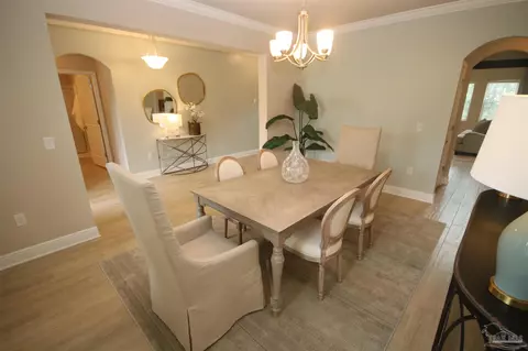 Dining - 2608 Gemstone Cir, Pace, FL 32571 photo 2 of 5