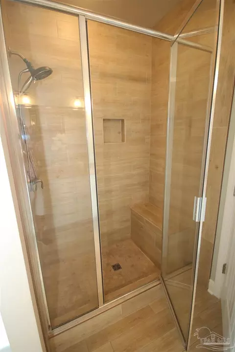Bath - 2608 Gemstone Cir, Pace, FL 32571 photo 3 of 7