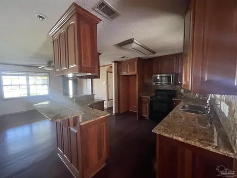 4780 Keyser Ln, Pace, FL 32571 photo 12
