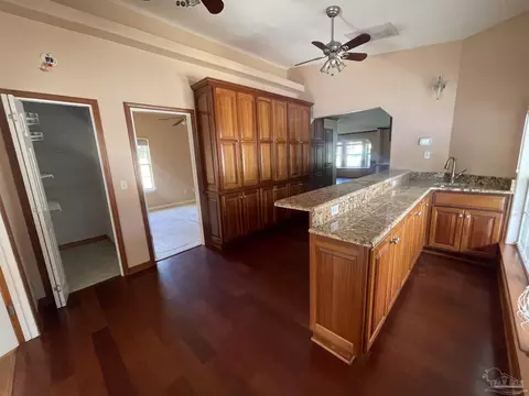 4780 Keyser Ln, Pace, FL 32571 photo 8