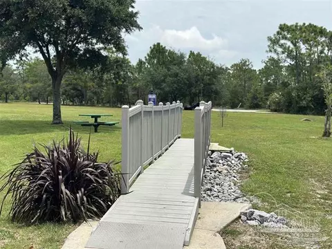 10661 Close Hauled Rd, Pensacola, FL 32507