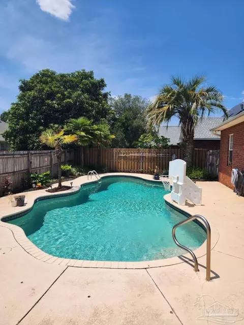 Exterior - 4115 Lancaster Gate Dr, Pace, FL 32571 photo 8 of 11