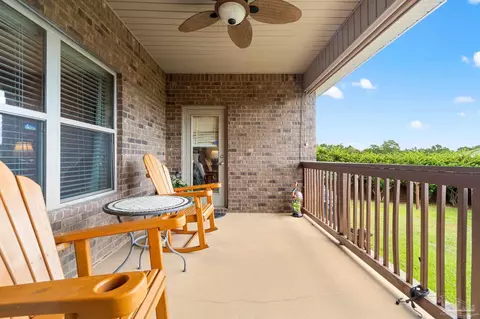 Exterior - 5972 Rustic Ridge Cir, Milton, FL 32570 photo 7 of 8