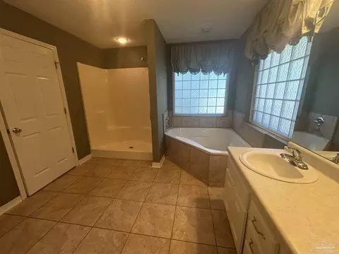 4502 Springview Ct, Pace, FL 32571 photo 6
