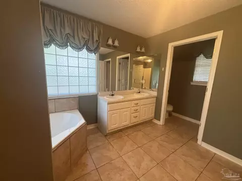 4502 Springview Ct, Pace, FL 32571 photo 8
