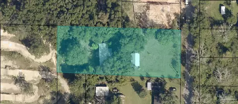 4747 W Lynn Dr, Milton, FL 32583