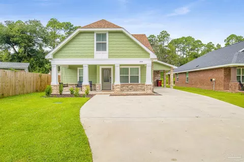 2959 N 11th Ave, Milton, FL 32583