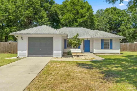 8967 Tara Cir, Milton, FL 32583