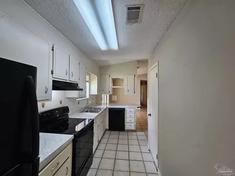 4240 Wellington Dr, Pace, FL 32571 photo 7