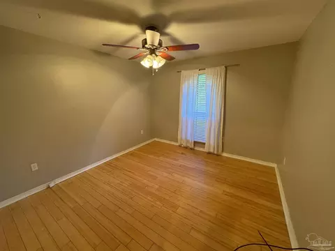 Bedroom - 4768 Shell Rd, Milton, FL 32583 photo 2 of 3
