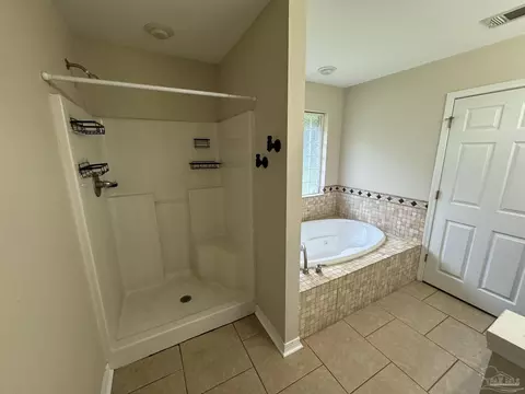 Bath - 4768 Shell Rd, Milton, FL 32583 photo 1 of 3